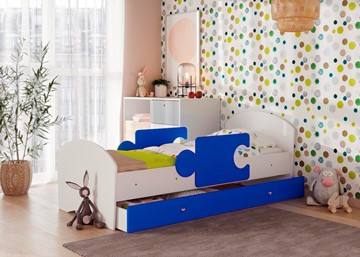 Кровать детская с ящиком и бортиками Мозайка, корпус Белый/фасад Синий (щиты) в Тольятти