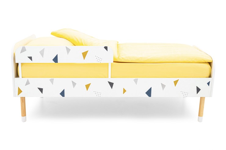 Кроватка Stumpa Классика "Треугольники желтый, синий" в Тольятти - изображение 1