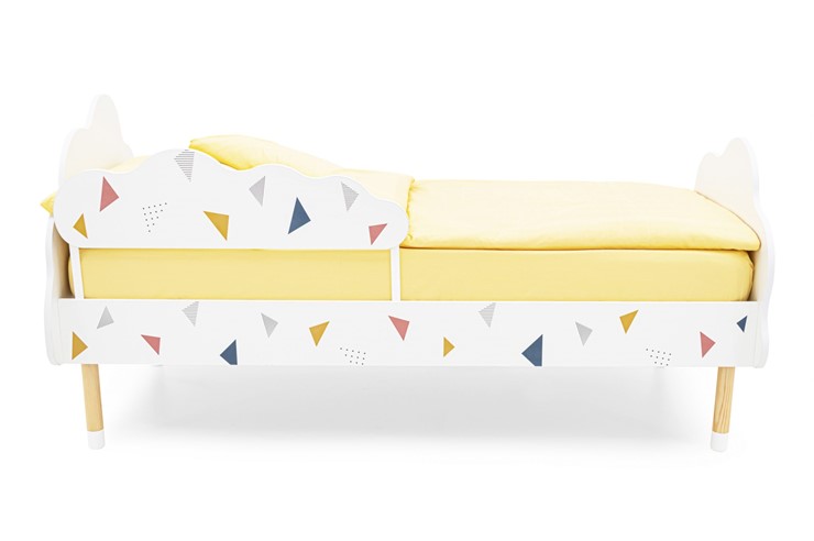 Кровать в детскую Stumpa Облако "Треугольники желтый, синий, розовый" в Тольятти - изображение 1