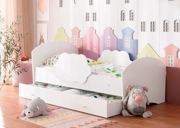 Детская кровать с бортиками Тучка с ящиком, корпус Белый, фасад Белый в Сызрани