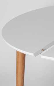 Обеденный круглый раздвижной стол Белая Эмаль д. 90 см МДФ ножки светлый орех в Тольятти - предосмотр 5